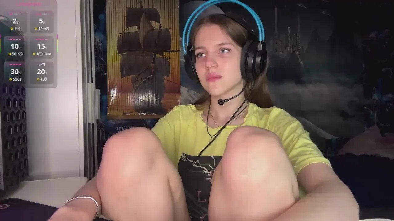 Offline ReynaCoppage on Cam4