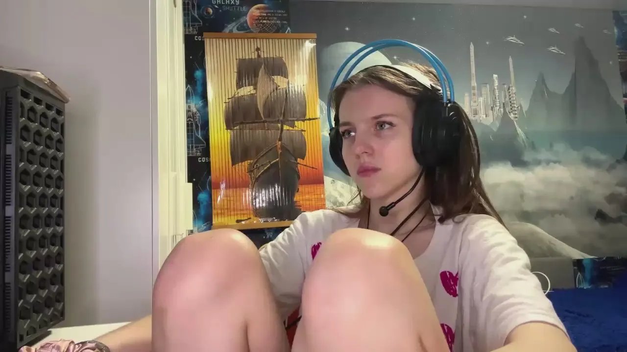 Offline ReynaCoppage on Cam4