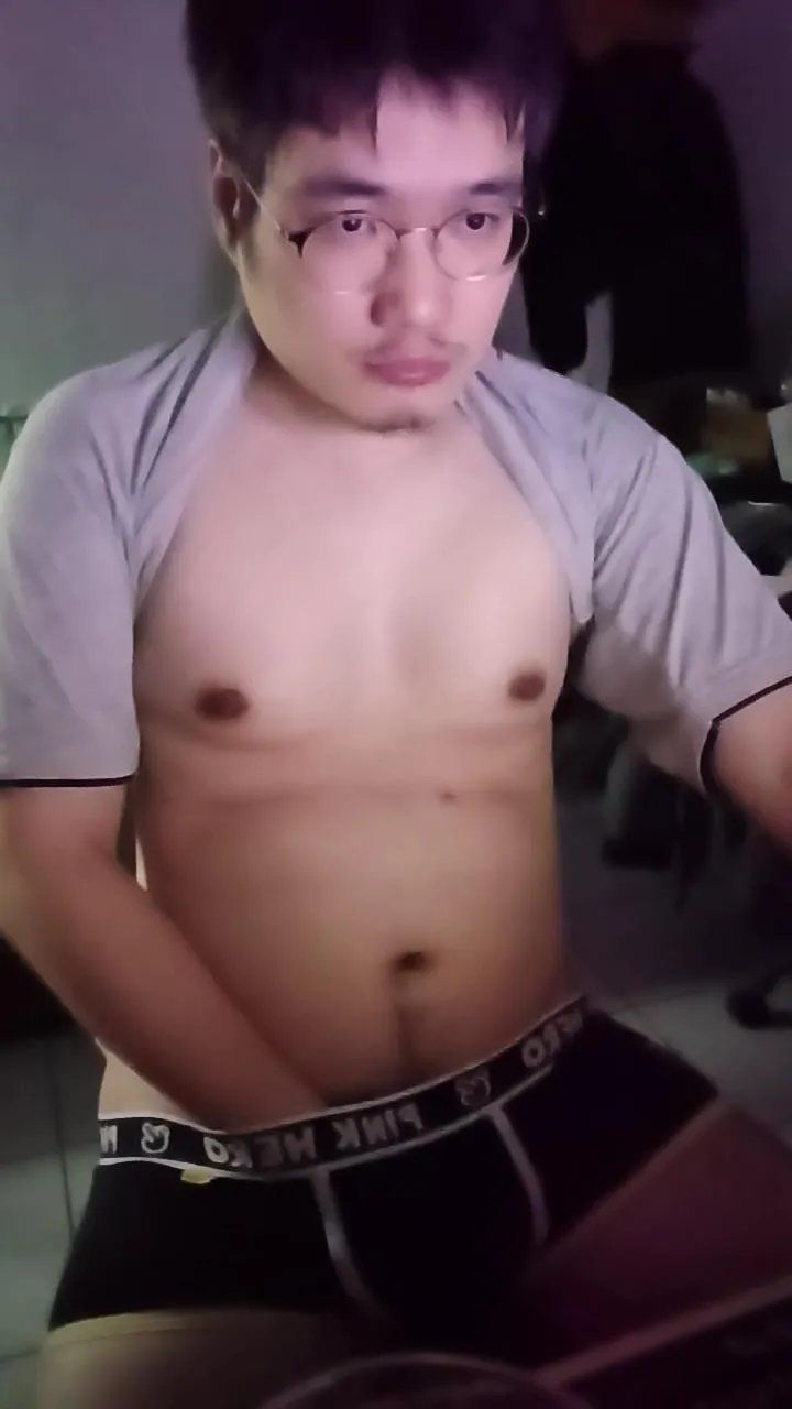 Offline robinkoji on Cam4