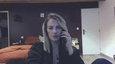 Rose_bonbons —  #C2C #striptease #gamer #pussy #amateur