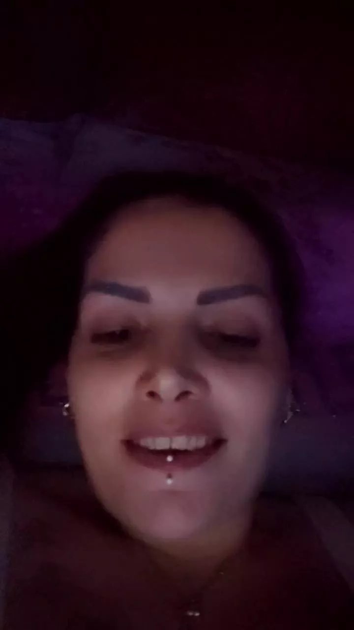 Offline Sarita_lamorena on Cam4