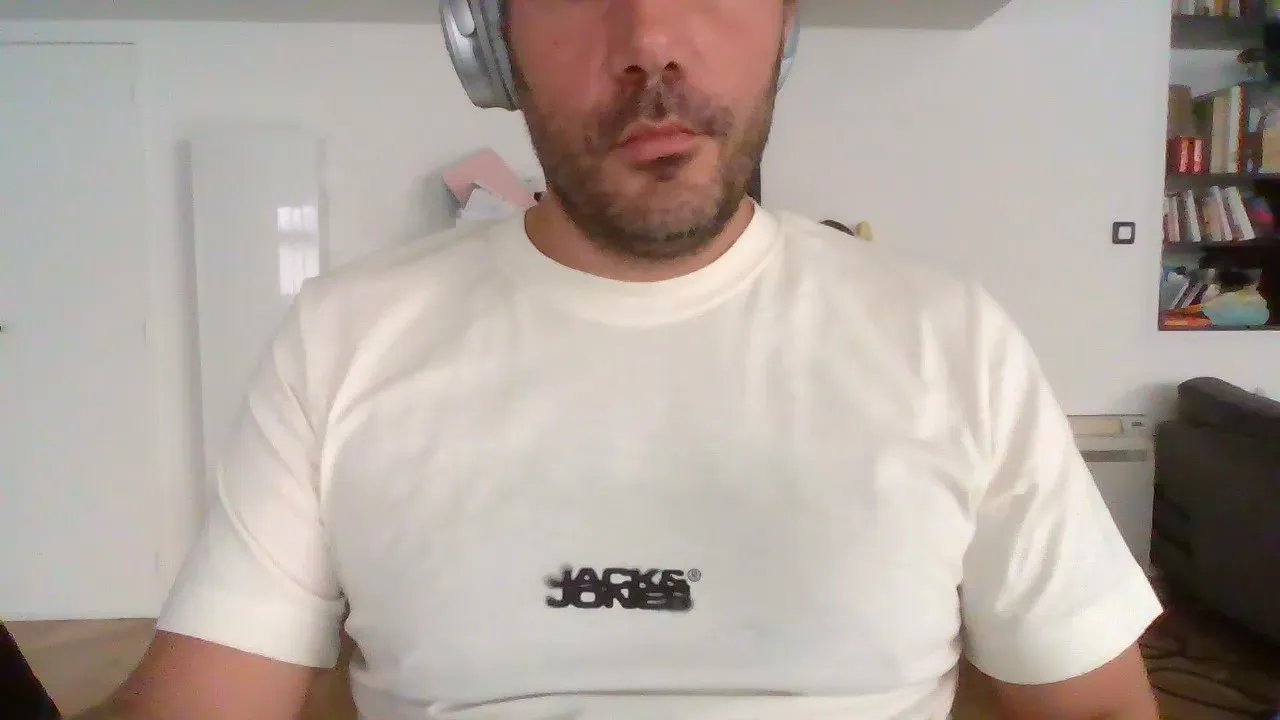 Offline sashafrenchxxx on Cam4