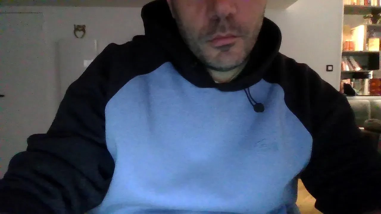 Offline sashafrenchxxx on Cam4