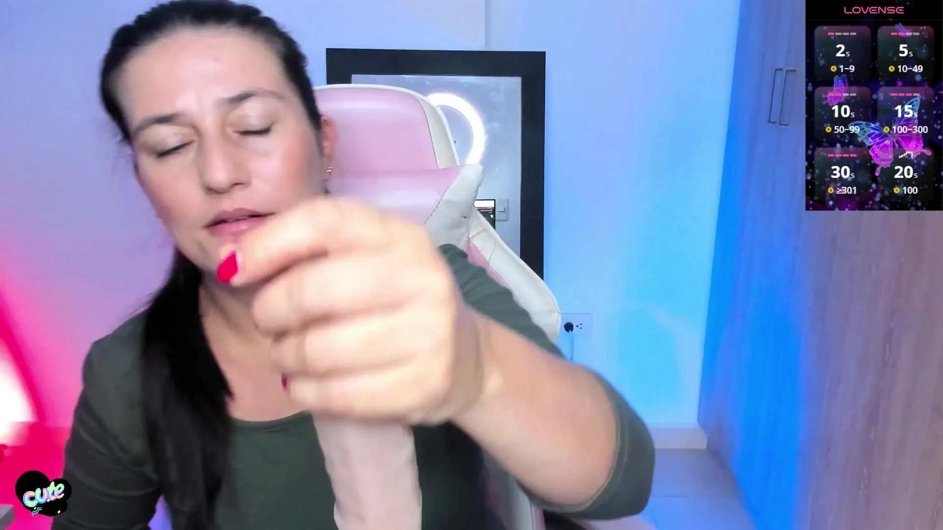 Offline Saskyaa on Cam4