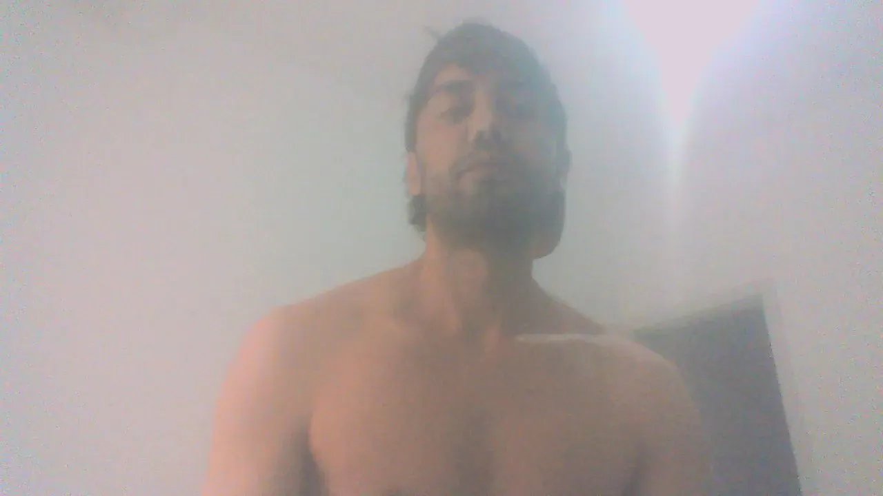 Offline servasluan on Cam4