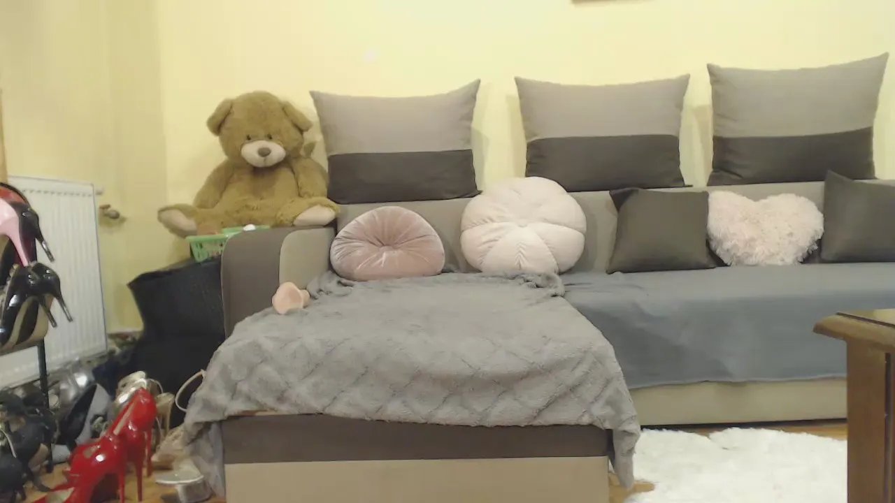 Offline sexyanneina on Cam4