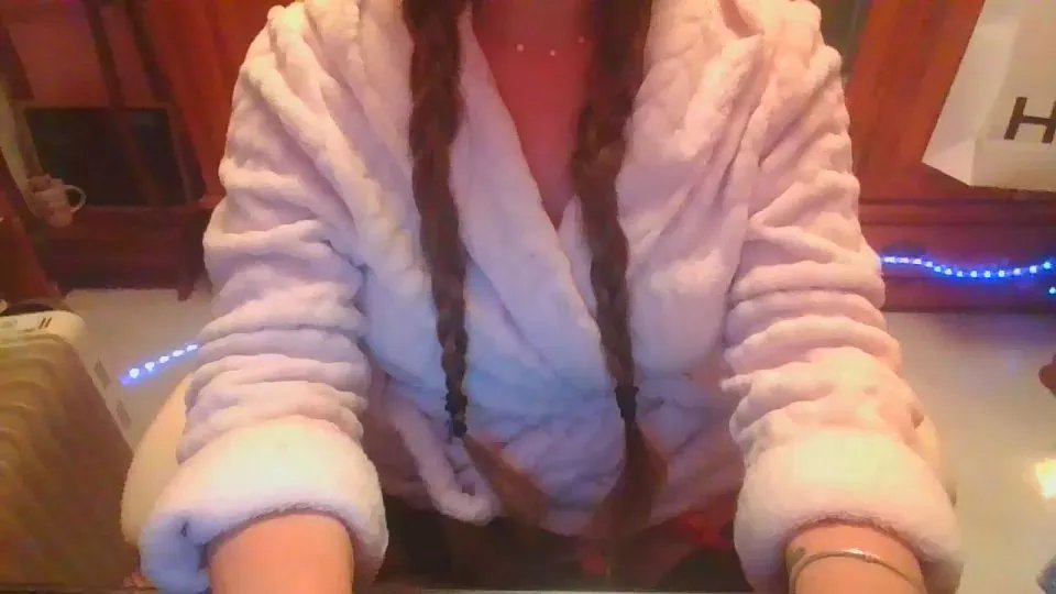 Offline Sexymiss24 on Cam4