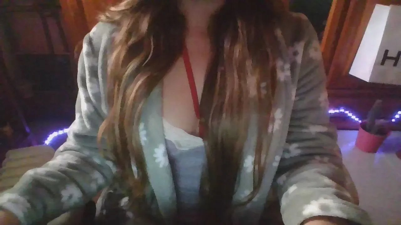 Offline Sexymiss24 on Cam4