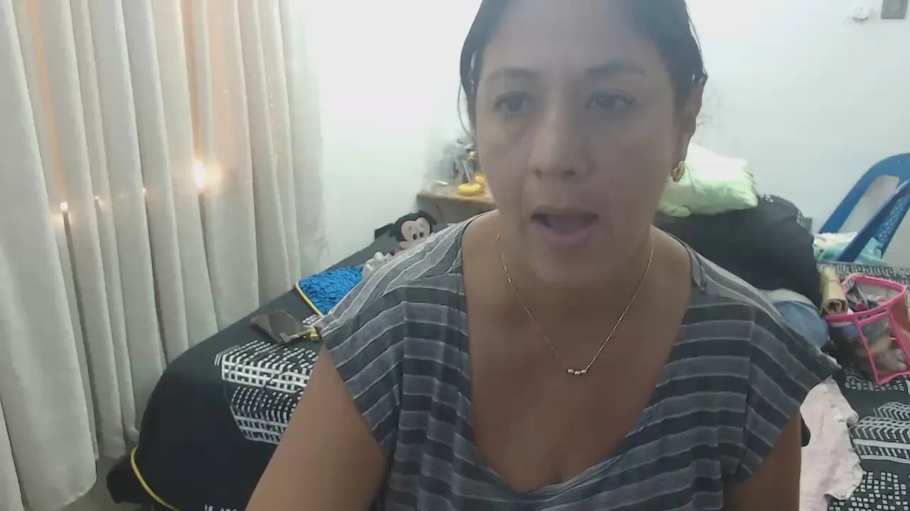 Offline Sienna_girl on Cam4