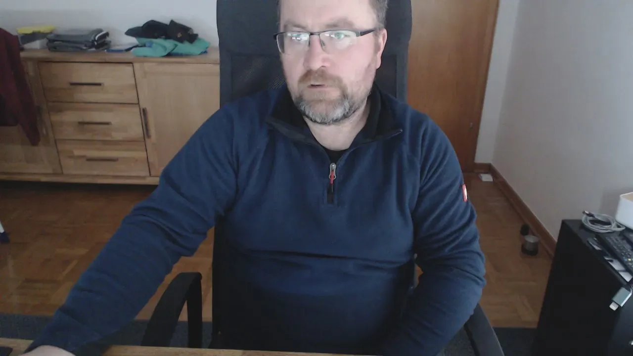 Offline smoro20 on Cam4