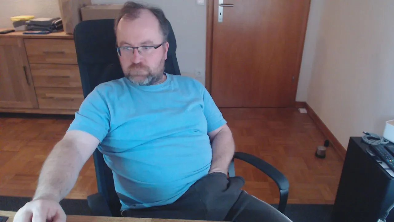 Offline smoro20 on Cam4