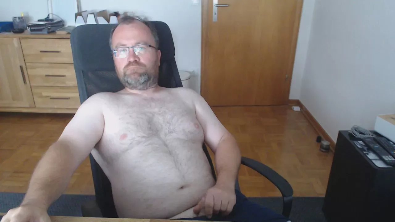 Offline smoro20 on Cam4