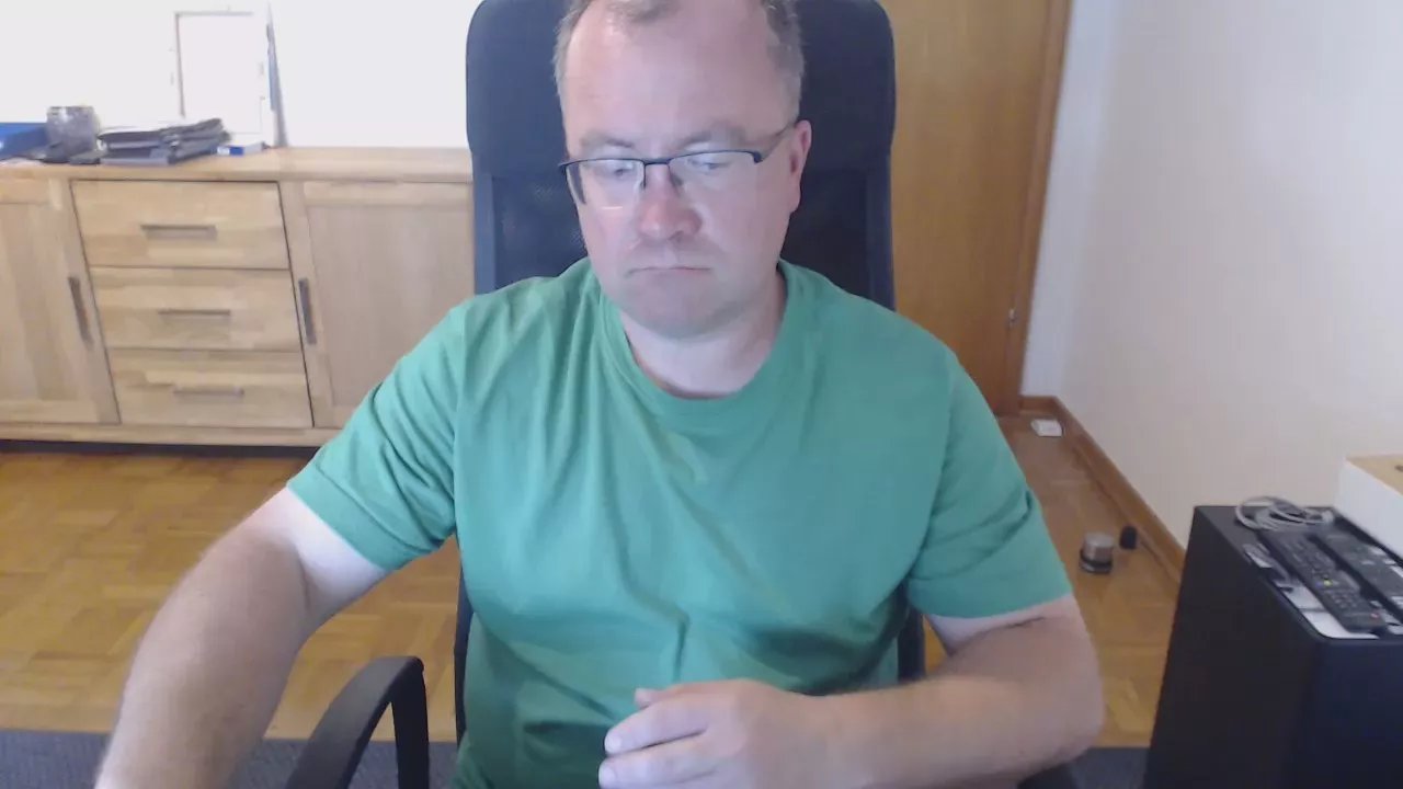 Offline smoro20 on Cam4