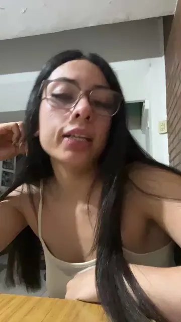 Offline SpicyGolosa on Cam4