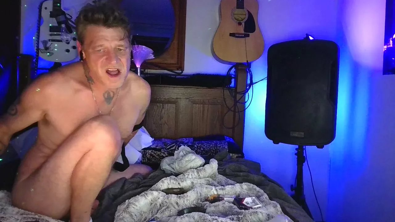 Offline spunsub252 on Cam4