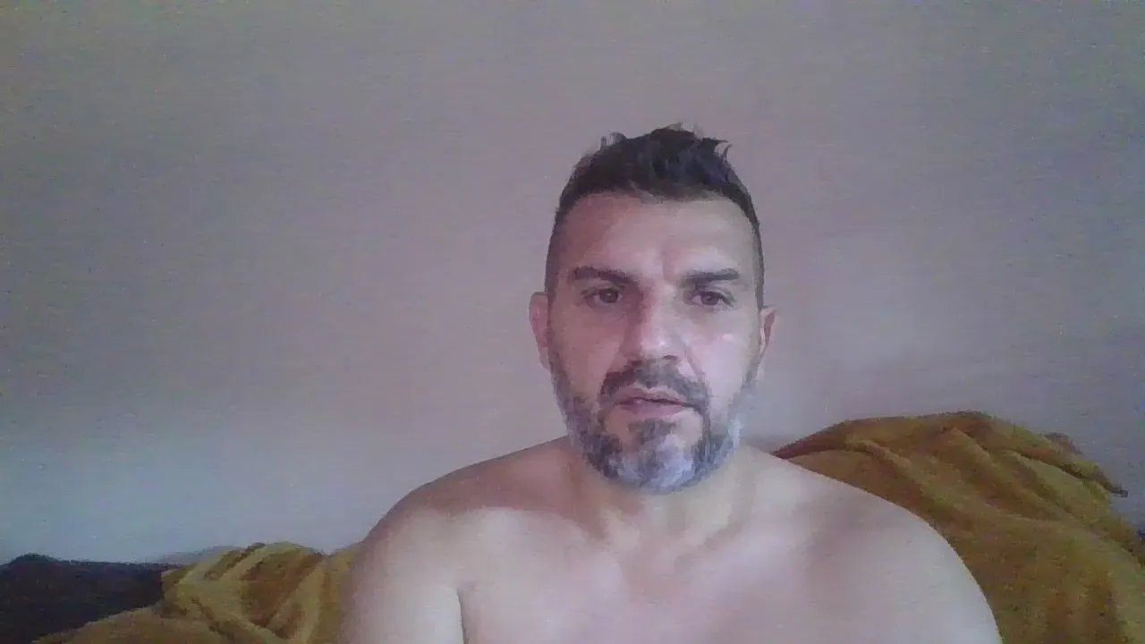 Offline spyk23051977 on Cam4