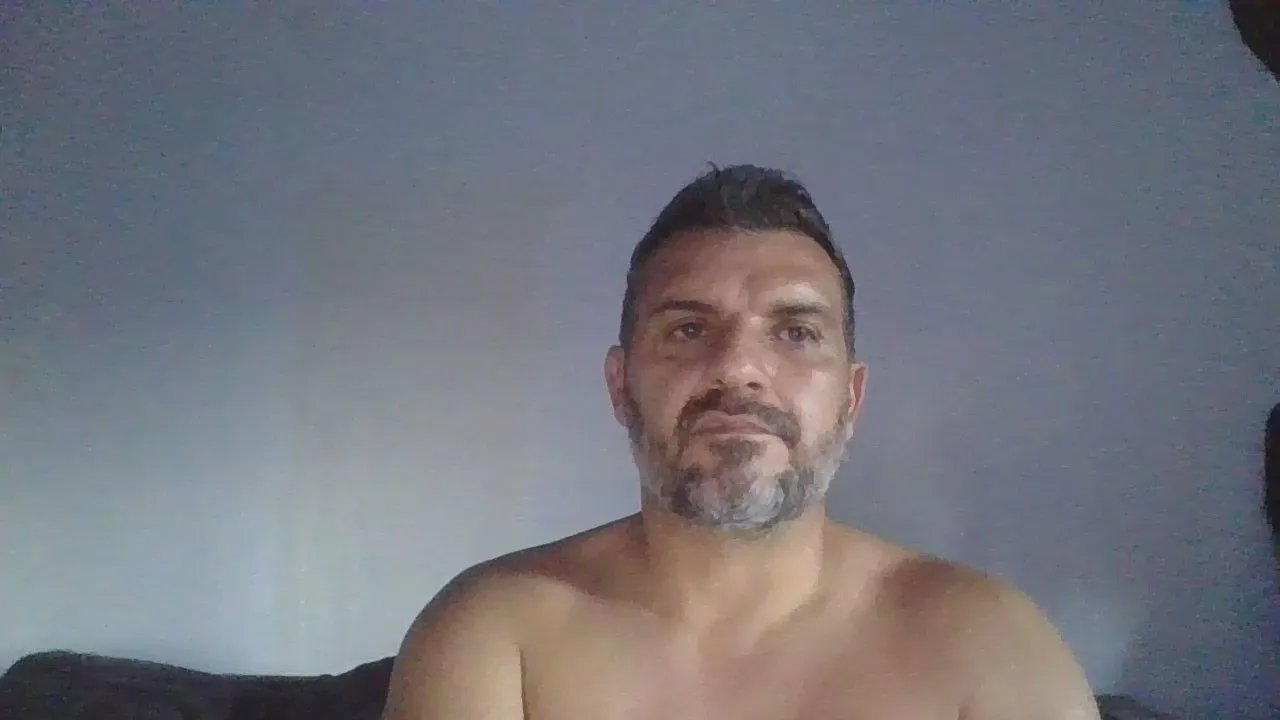 Offline spyk23051977 on Cam4