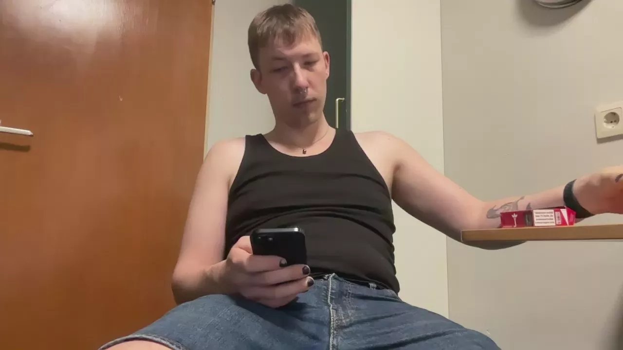 Offline Starfish on Cam4