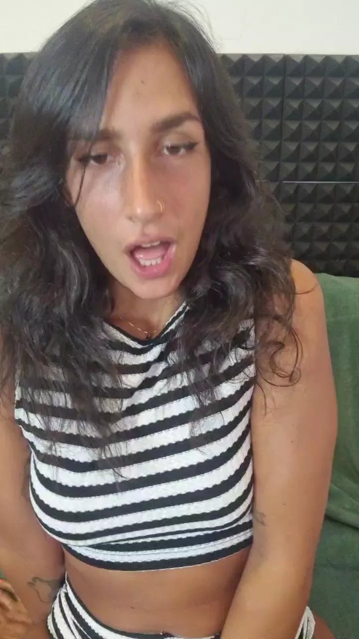 Offline StefaniaPT on Cam4