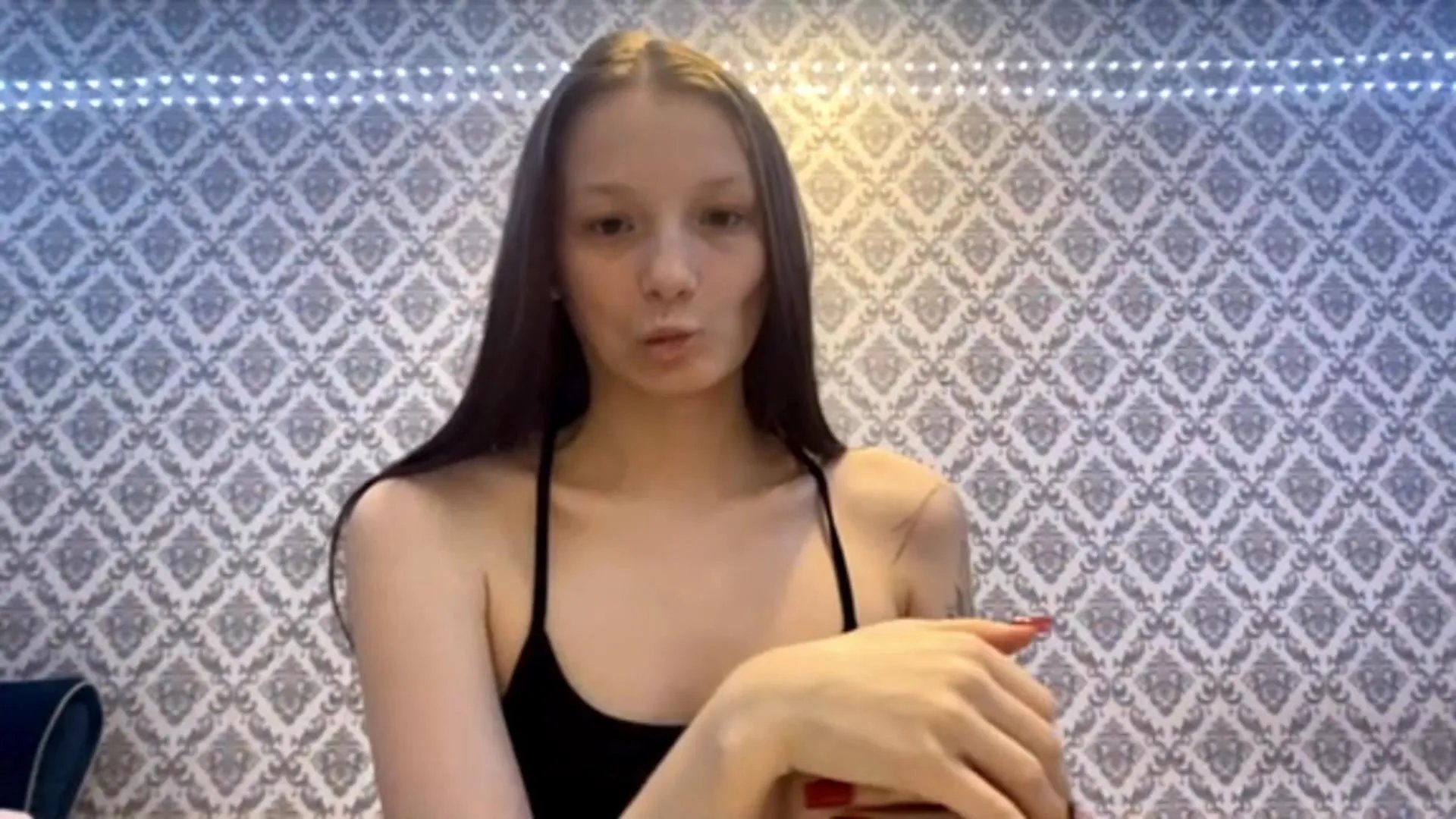 Offline SukAvans on Cam4