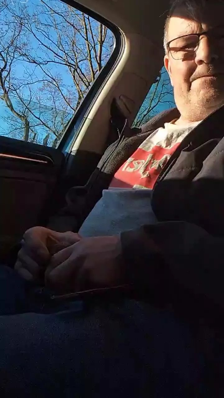 Offline Sven40110 on Cam4