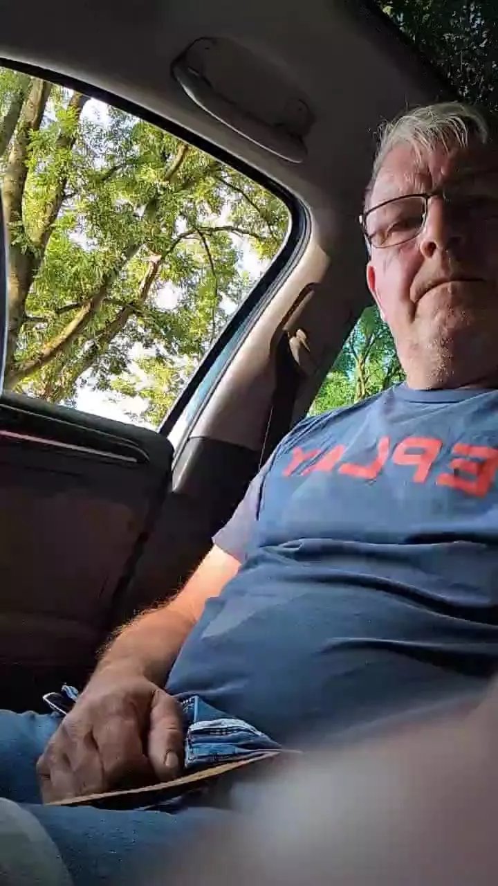 Offline Sven40110 on Cam4