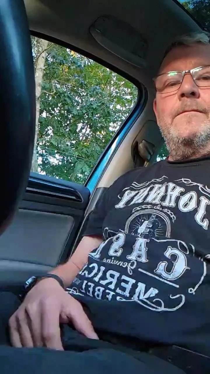 Offline Sven40110 on Cam4