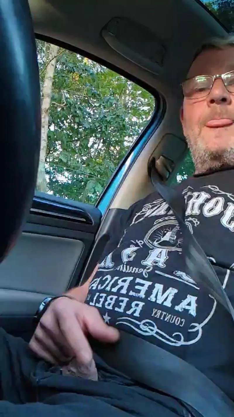 Offline Sven40110 on Cam4