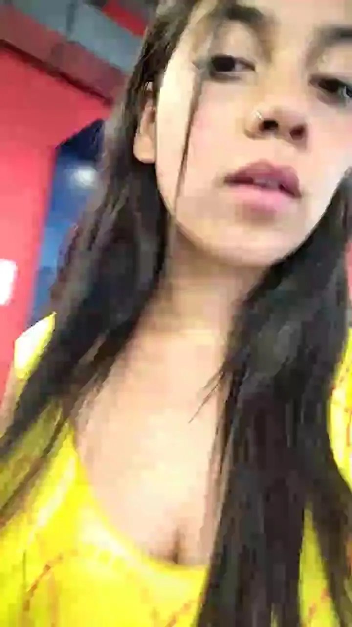 Offline sweet_scarlett_ on Cam4