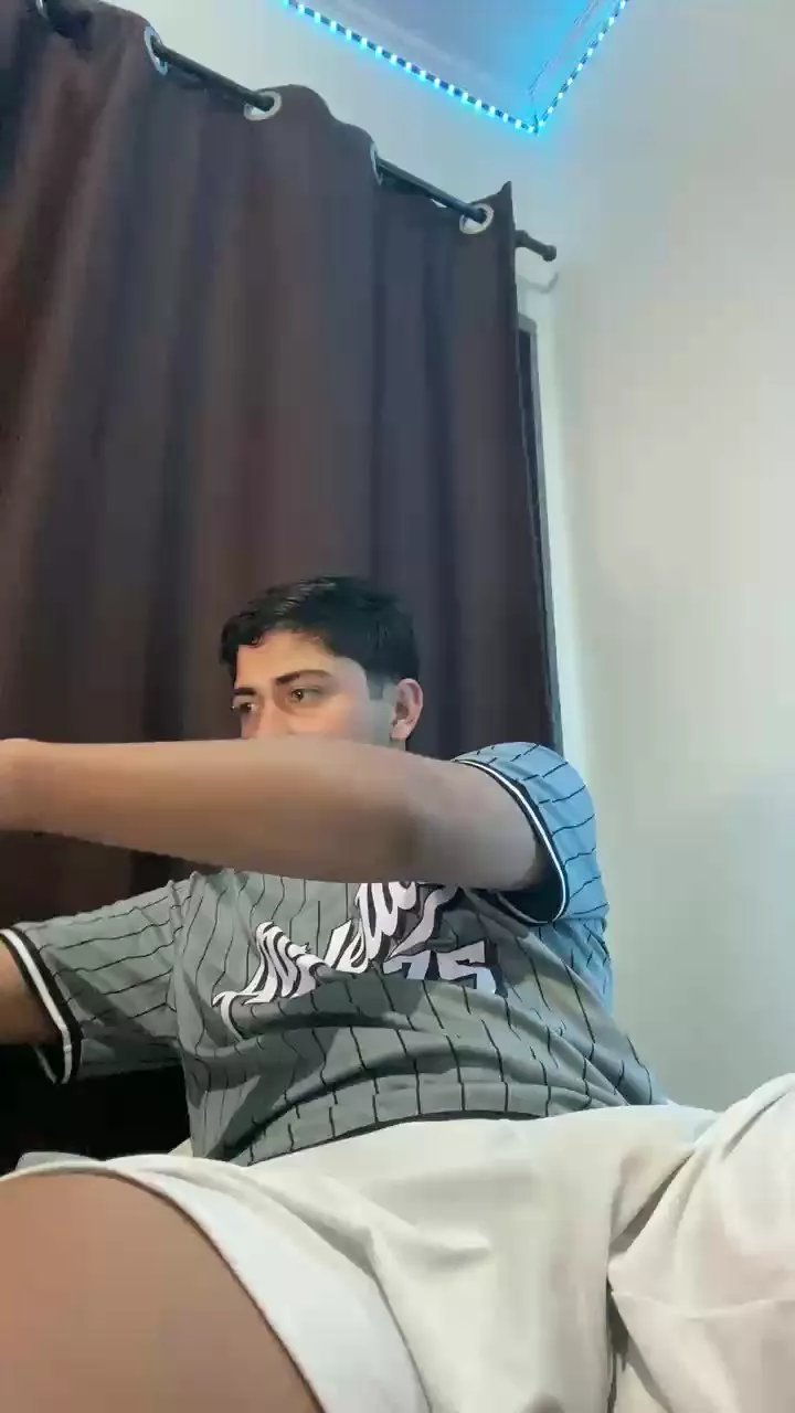 Offline Tavinh067 on Cam4