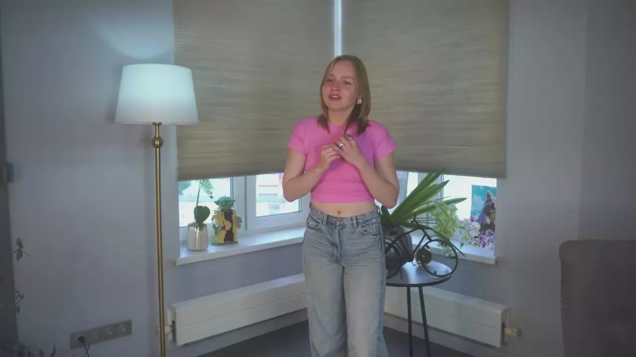 Freechat TawannaRish on Cam4