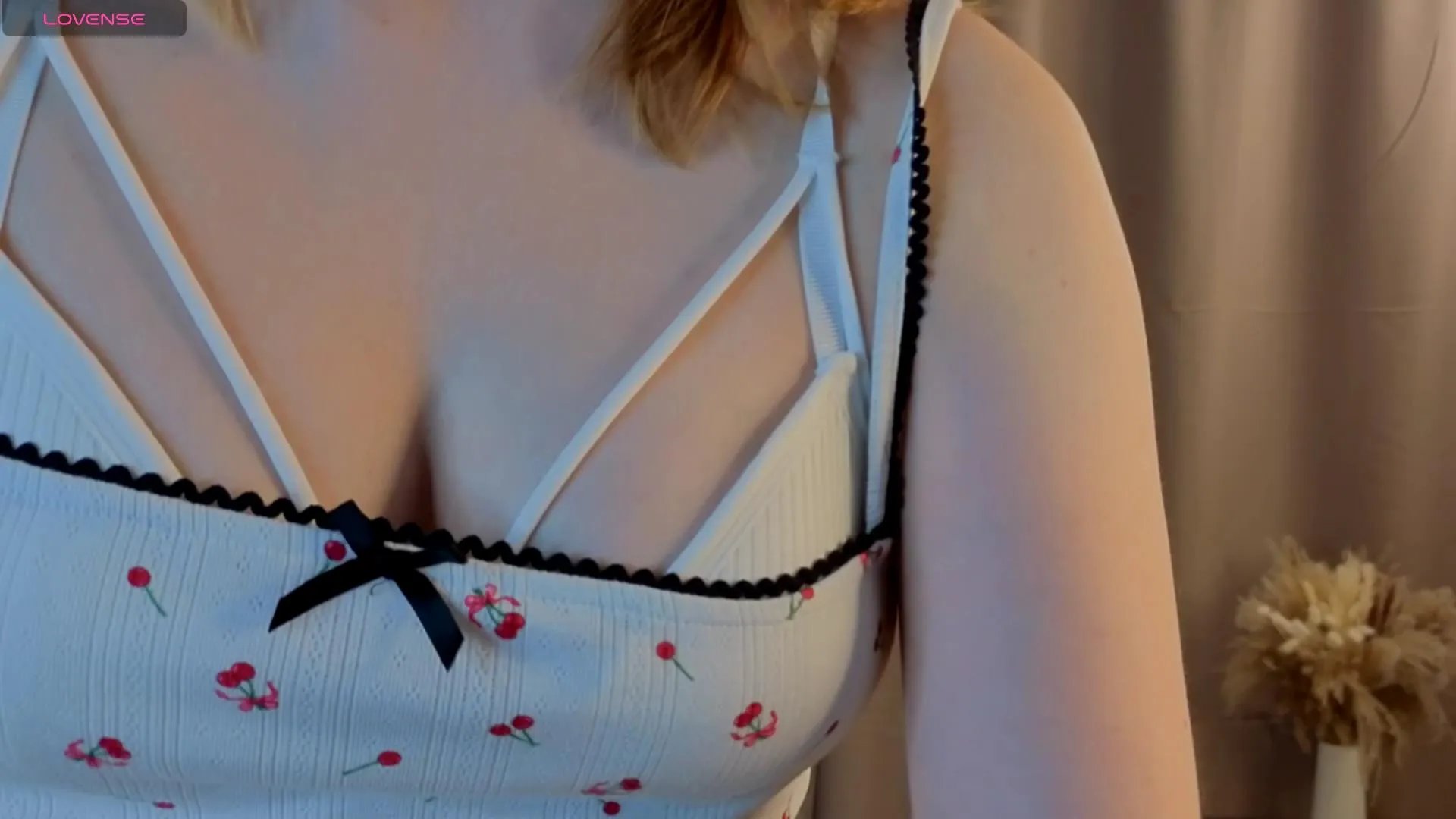 Freechat TawannaRish on Cam4