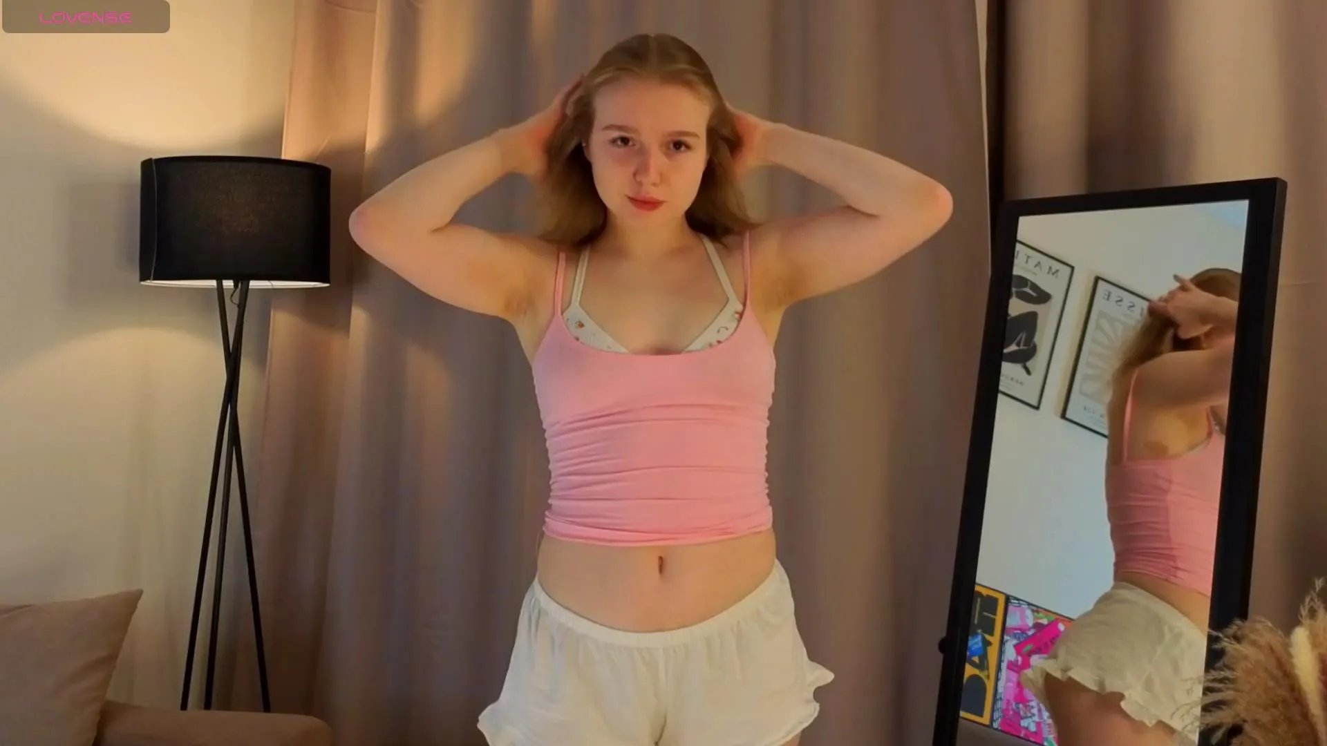 Freechat TawannaRish on Cam4