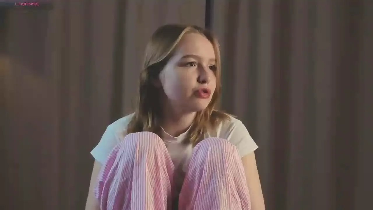 Freechat TawannaRish on Cam4