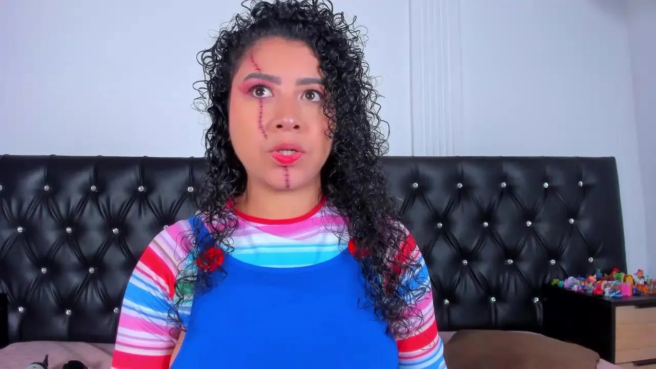 Freechat thara24 on Cam4