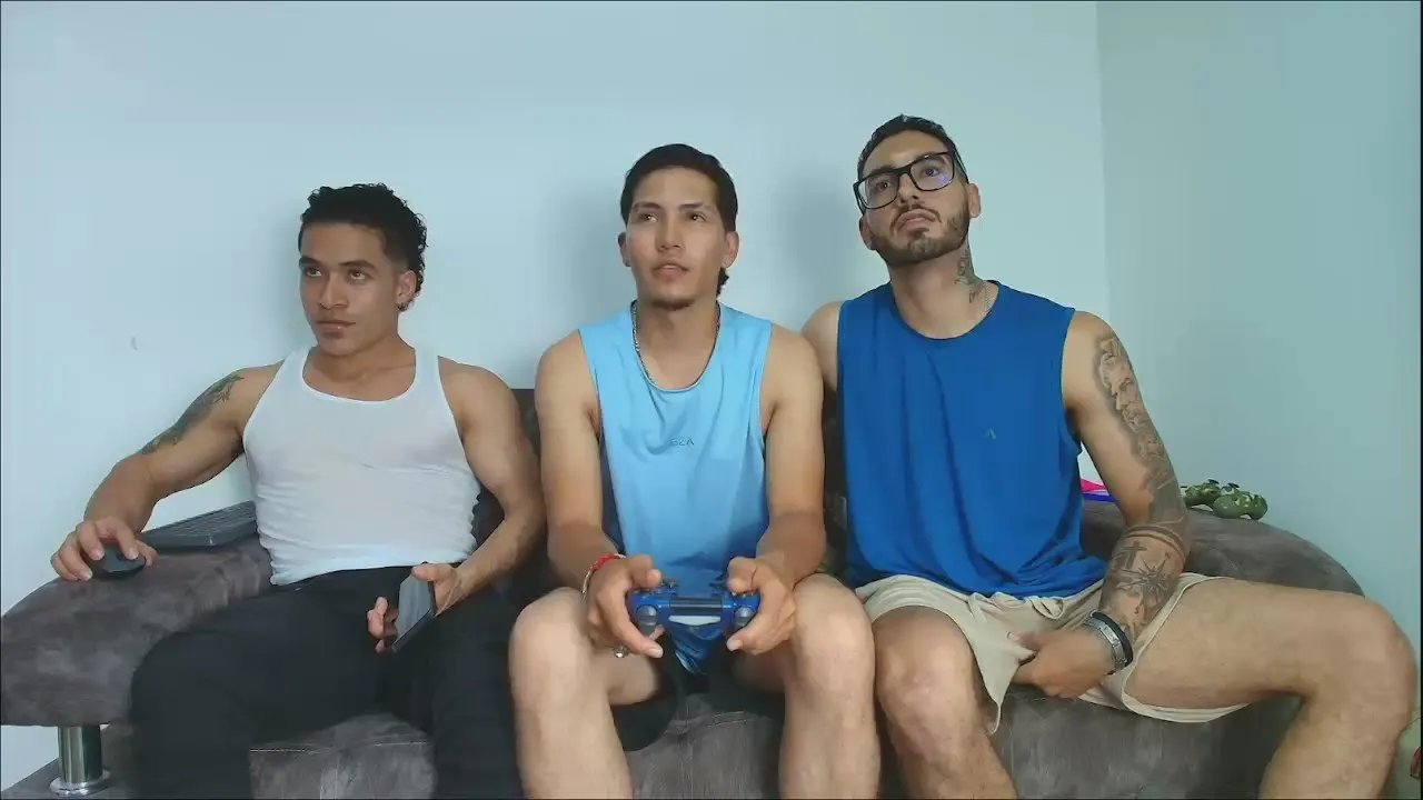 Freechat thebadboys01 on Cam4