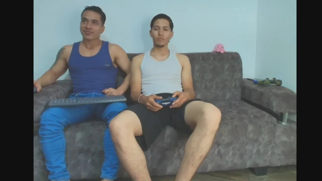 Freechat thebadboys01 on Cam4