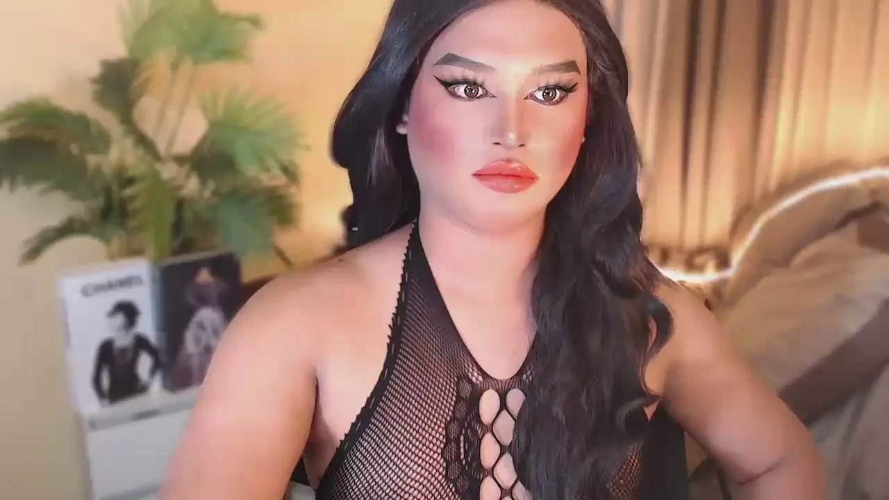 Offline Urgoddess_Kiera on Cam4