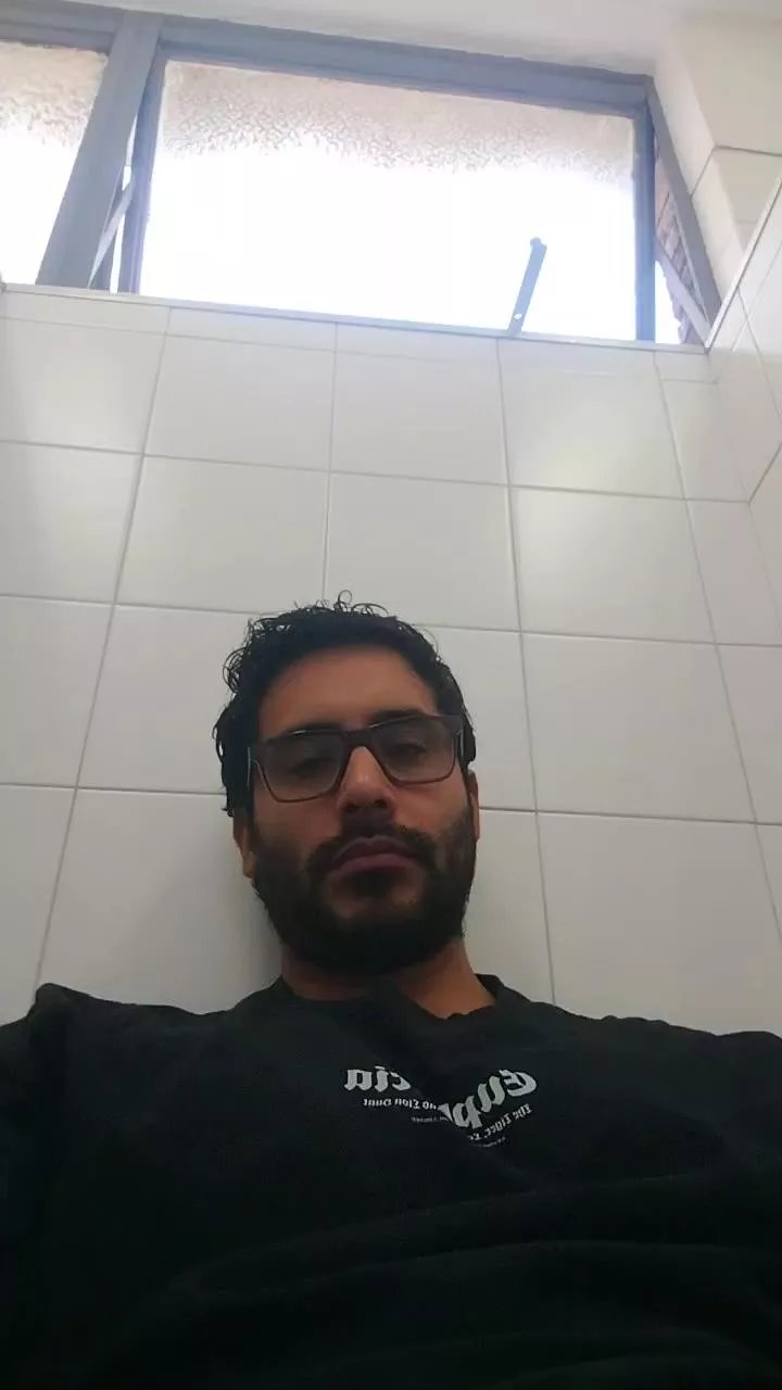 Offline Valenlio_Por on Cam4