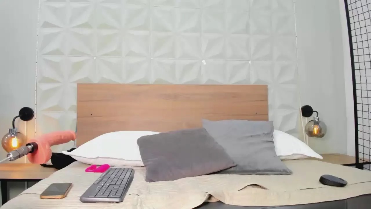 Offline Valery_Trans_ on Cam4