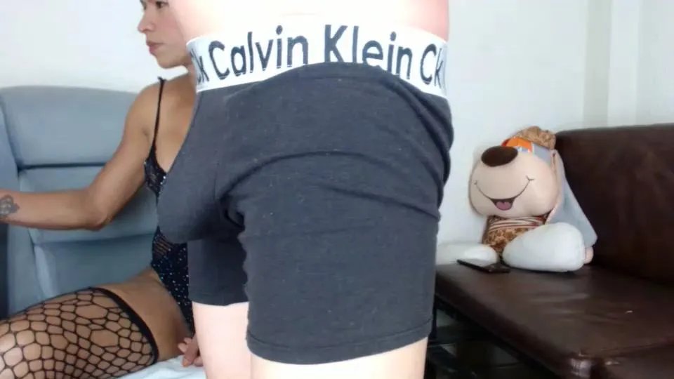 Offline Valeryhorn1 on Cam4