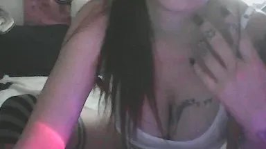 Offline VixenaX on Cam4