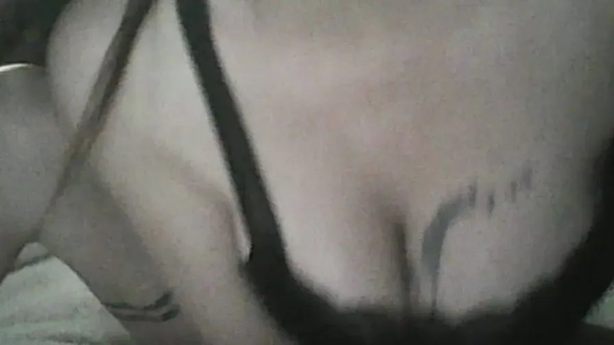 Offline VixenaX on Cam4