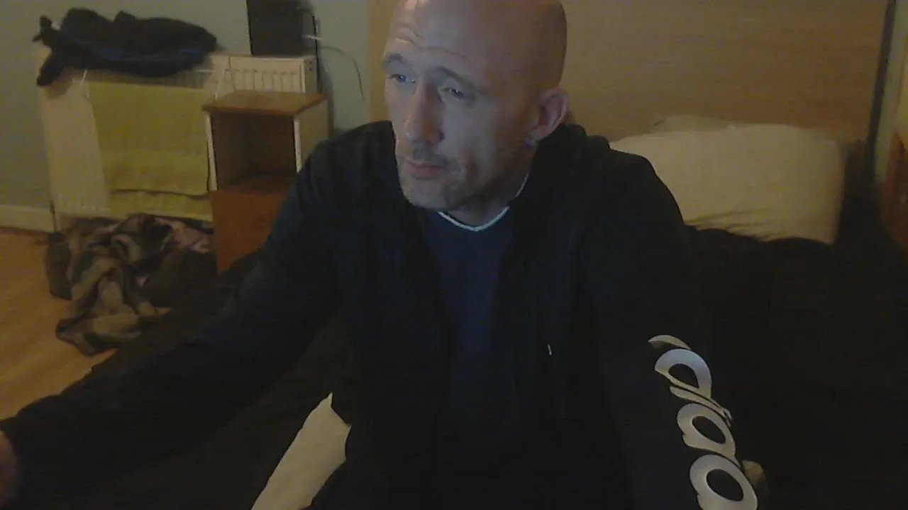 Offline Weejimmyl on Cam4