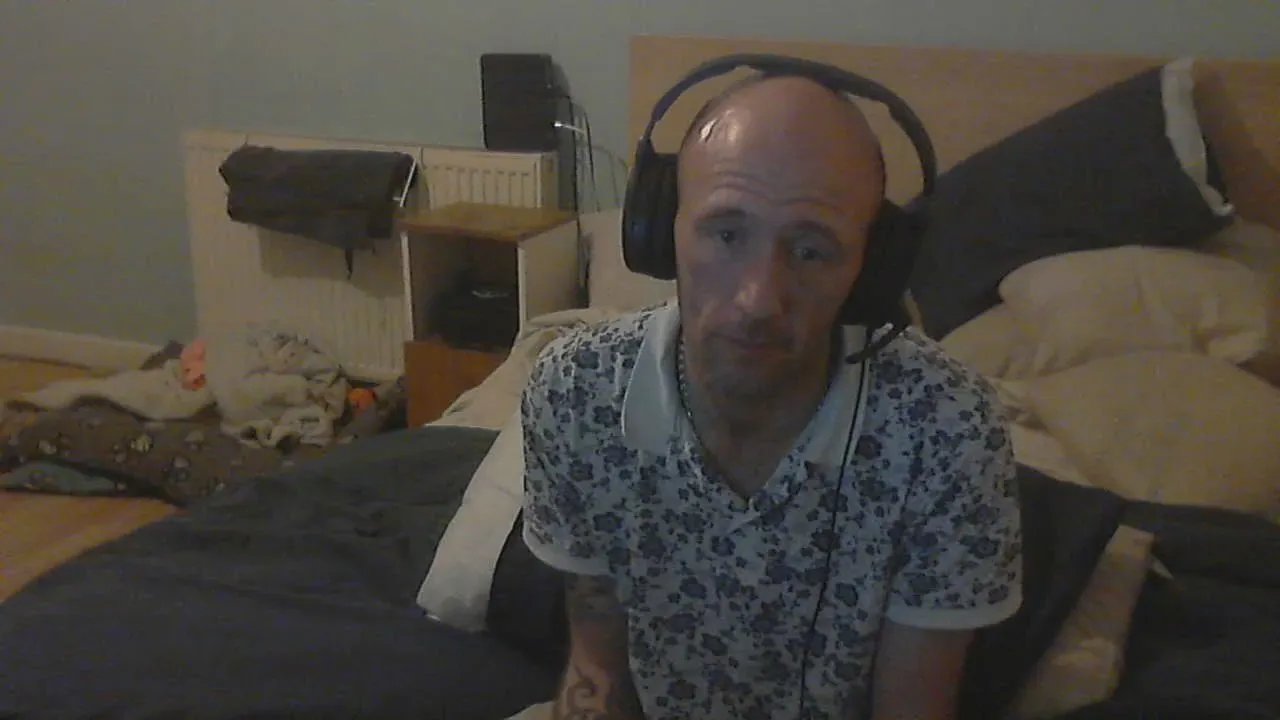 Offline Weejimmyl on Cam4