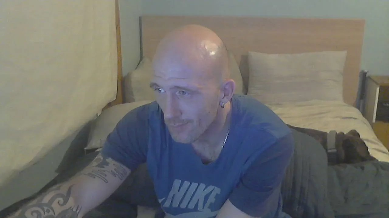 Offline Weejimmyl on Cam4