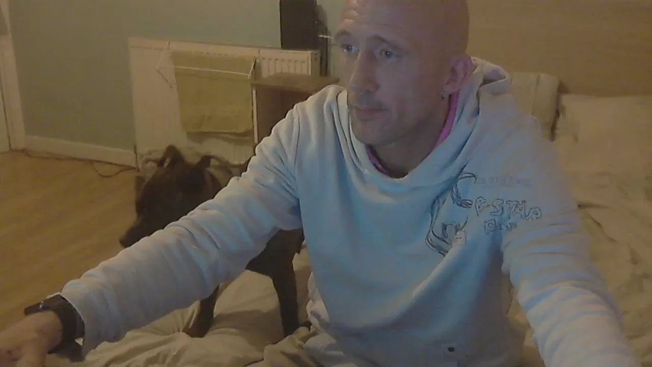 Offline Weejimmyl on Cam4