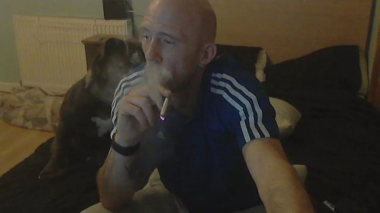 Offline Weejimmyl on Cam4