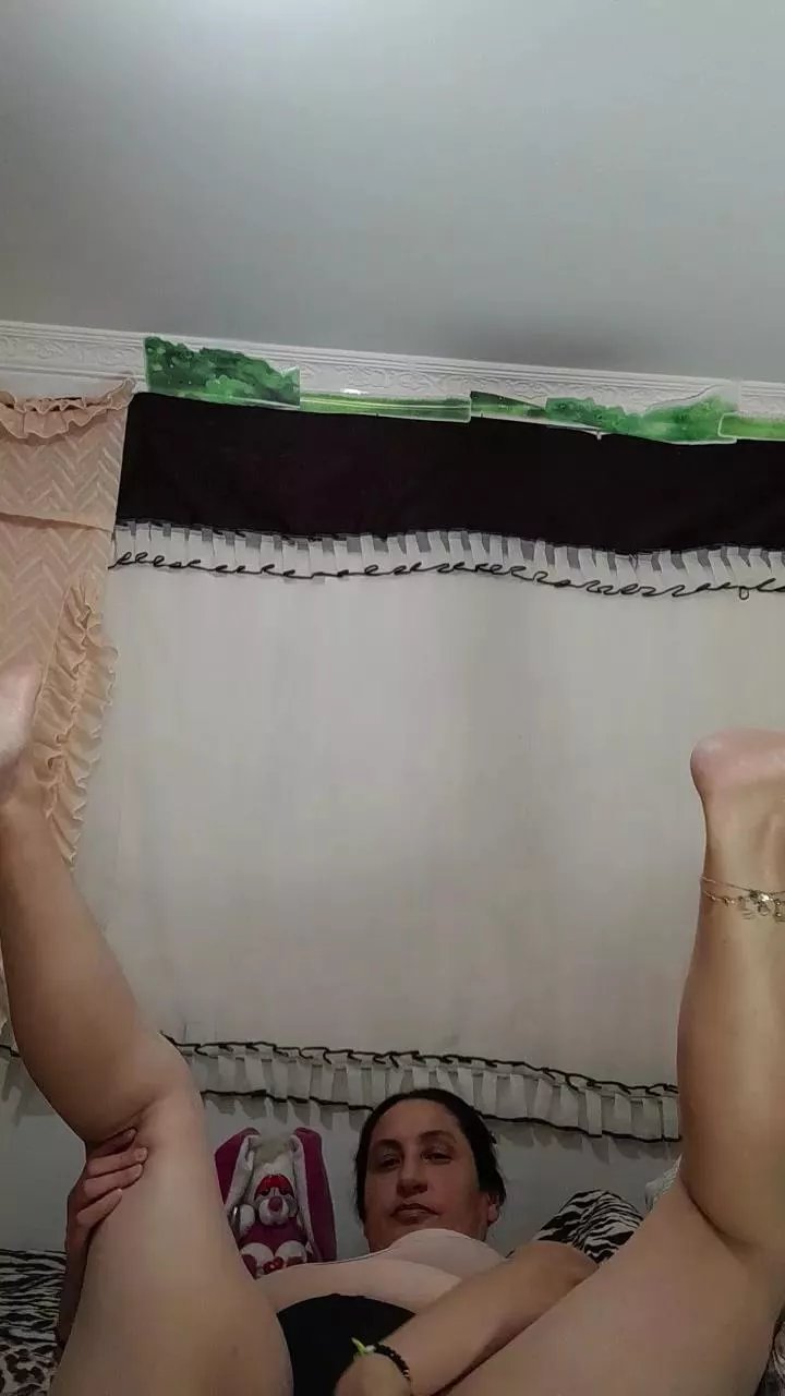 Offline ximenajimenez on Cam4