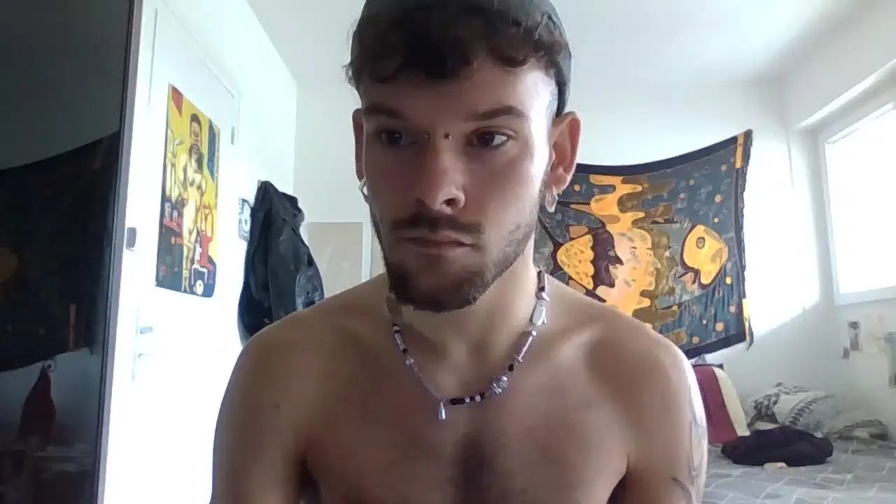 Freechat yourb0i on Cam4